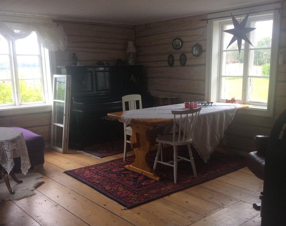 Skyberga Torp Kumla Villa Exterior foto